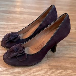 Sofft dark purple suede leather 4” pumps. Size 10. NWOT.